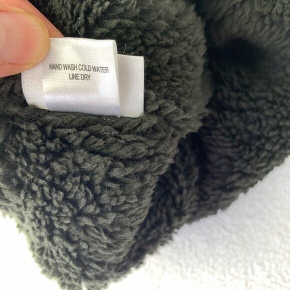 Dockers Levi's Beanie Insulated Acrylic Cuff Hat Cap Black Gray NWT - Picture 7 of 9